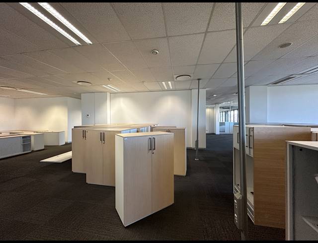 551M² OFFICE TO LET IN SANDTON CENTRAL